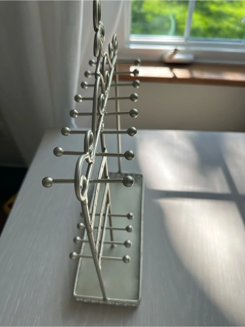 Metal Jewelry Organizer Stand in Metallic Cream - Picture 3 of 6
